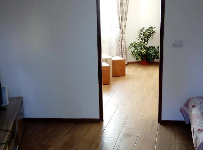 Si Daniel Eforie Nord