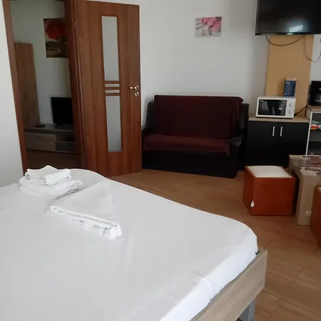 Si Daniel Apartment *