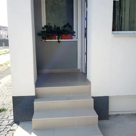 Si Daniel アパート